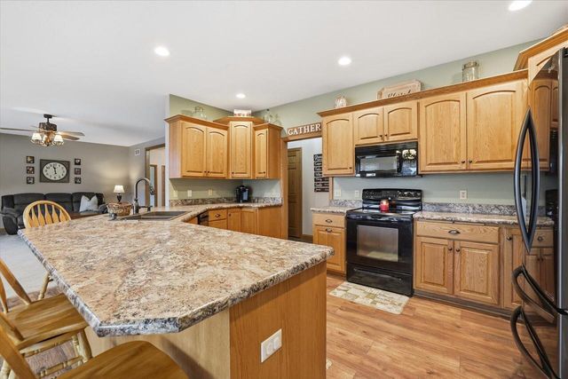 S88W35412 Eagle TERRACE, Eagle, WI 53119