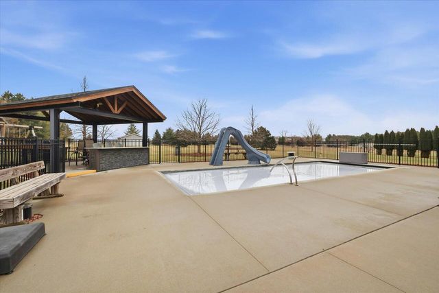 S88W35412 Eagle TERRACE, Eagle, WI 53119