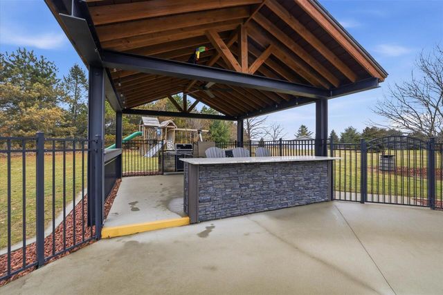 S88W35412 Eagle TERRACE, Eagle, WI 53119