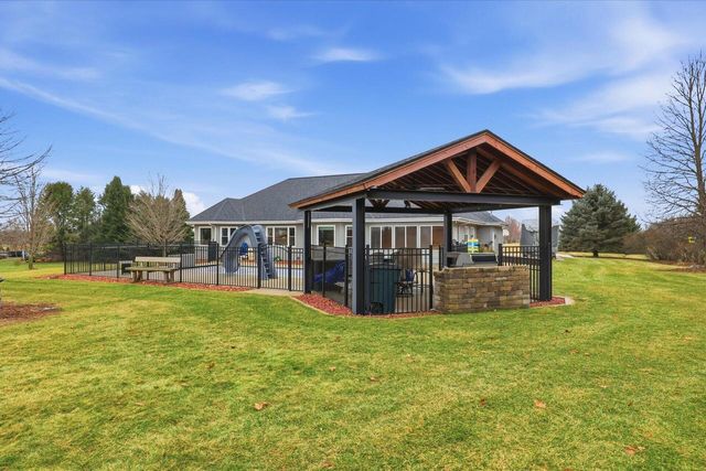 S88W35412 Eagle TERRACE, Eagle, WI 53119