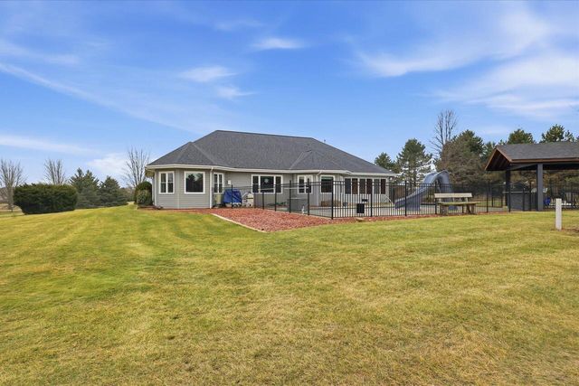 S88W35412 Eagle TERRACE, Eagle, WI 53119