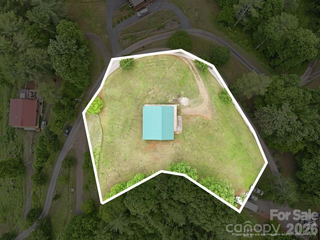 168 Barefoot Cove, Burnsville, NC 28714