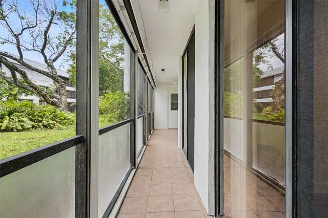 1420 Sheridan Street 3H, Hollywood, FL 33020