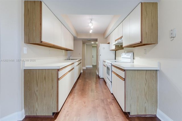 1420 Sheridan Street 3H, Hollywood, FL 33020