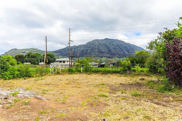 84-1070 Lahilahi Street, Waianae, HI 96792