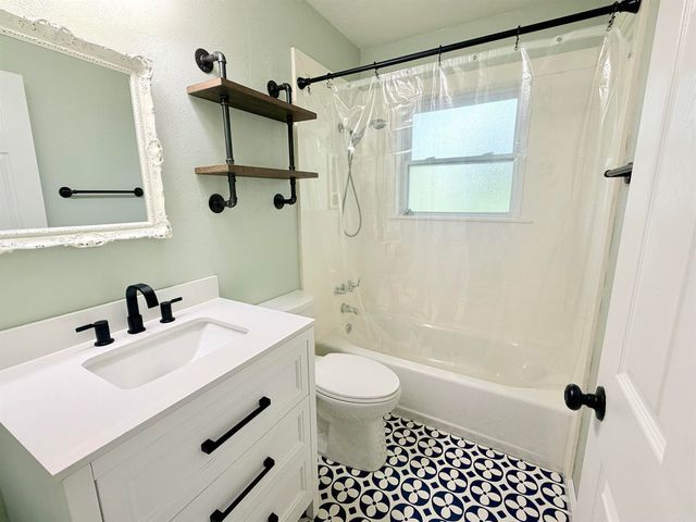 857 Joyce Drive, Benton, AR 72019
