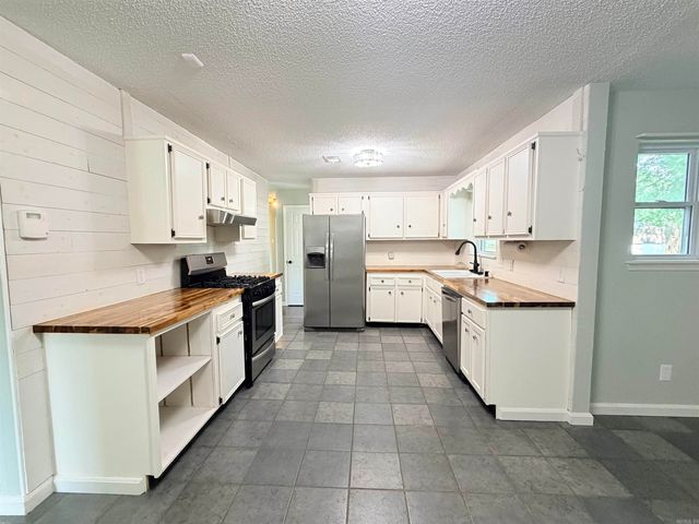 857 Joyce Drive, Benton, AR 72019