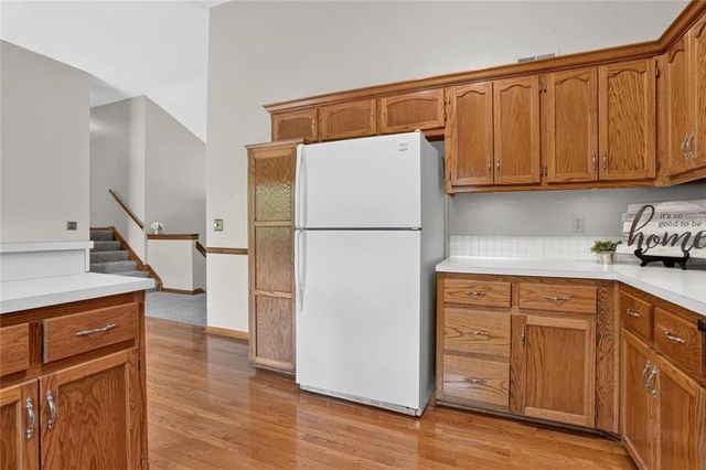 6405 N Amoret Avenue, Kansas City, MO 64151