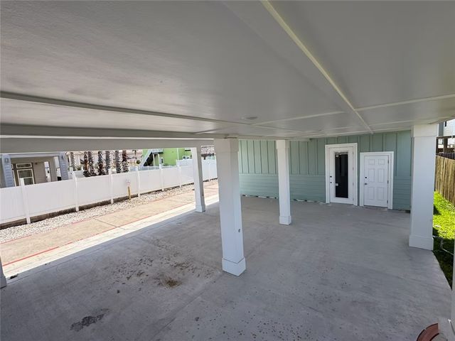 1509 S 11th St 4, Port Aransas, TX 78373