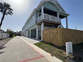 1509 S 11th St 4, Port Aransas, TX 78373