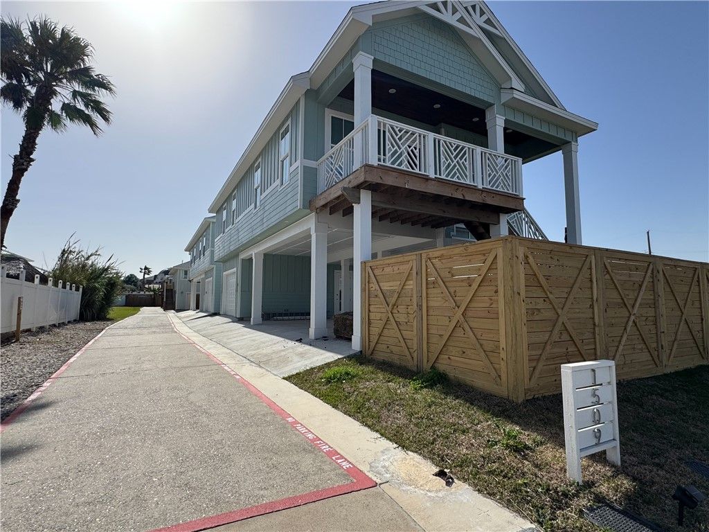 1509 S 11th St 4, Port Aransas, TX 78373