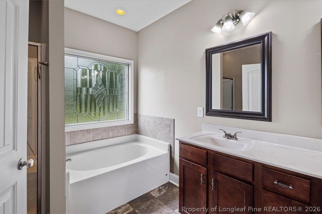 2713 Ally Rayven Drive, Fayetteville, NC 28306
