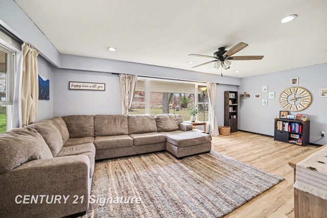 3036 E Miller Road, Midland Twp, MI 48640