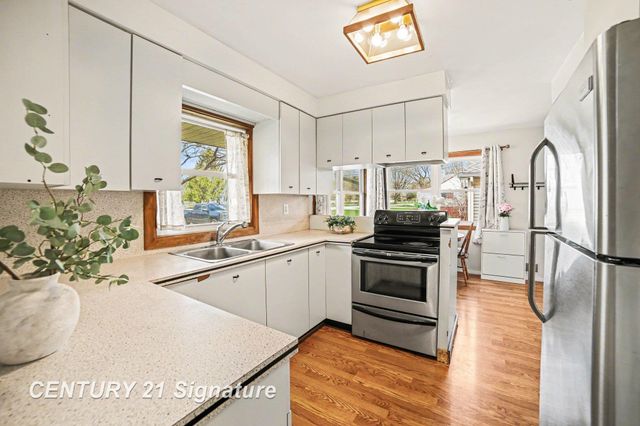 3036 E Miller Road, Midland Twp, MI 48640