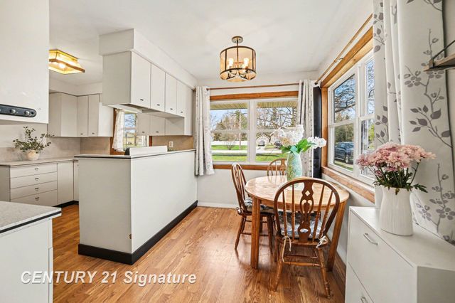3036 E Miller Road, Midland Twp, MI 48640
