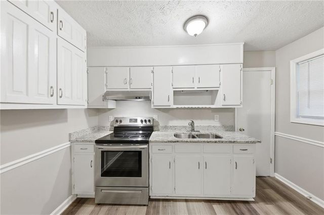 2322 Chestnut Log Loop, Lithia Springs, GA 30122