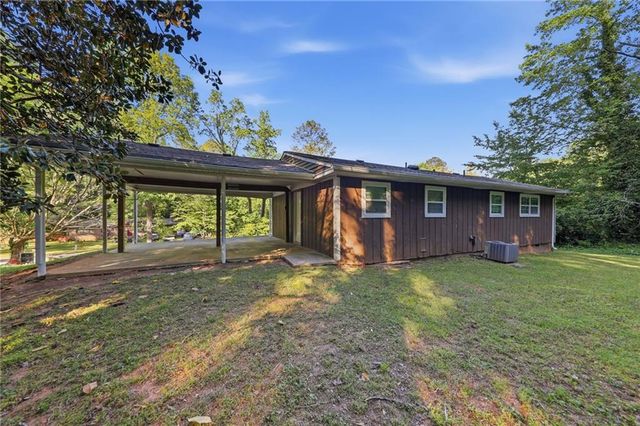 2322 Chestnut Log Loop, Lithia Springs, GA 30122