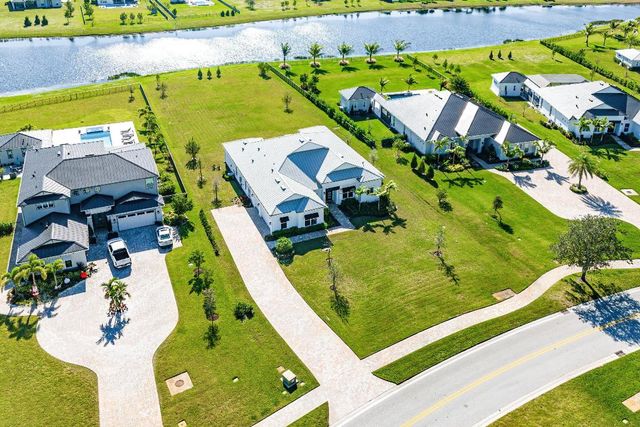 20076 SE Bridgewater Drive, Jupiter, FL 33458