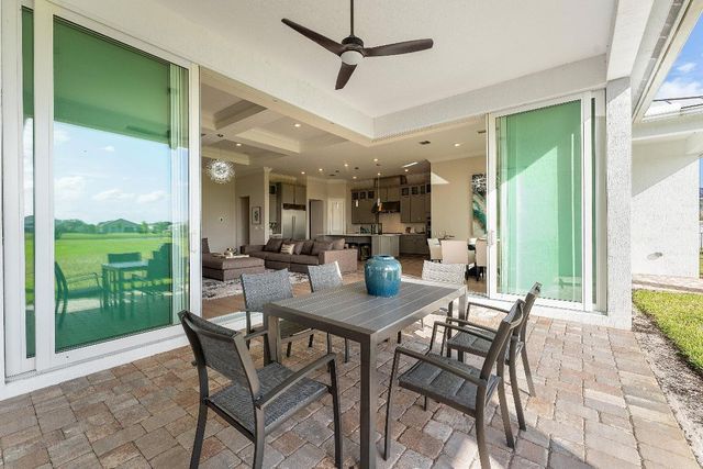 20076 SE Bridgewater Drive, Jupiter, FL 33458
