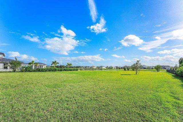 20076 SE Bridgewater Drive, Jupiter, FL 33458