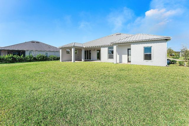 20076 SE Bridgewater Drive, Jupiter, FL 33458
