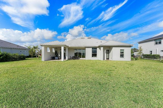 20076 SE Bridgewater Drive, Jupiter, FL 33458