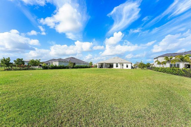20076 SE Bridgewater Drive, Jupiter, FL 33458
