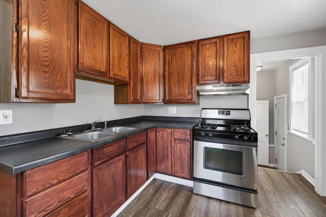 5240 Dupont Avenue N, Minneapolis, MN 55430