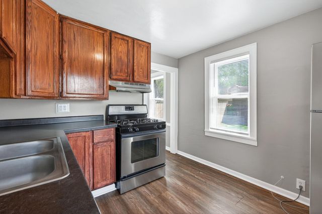 5240 Dupont Avenue N, Minneapolis, MN 55430