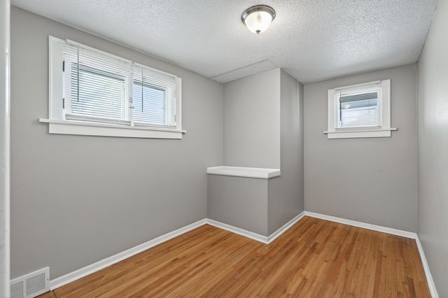 5240 Dupont Avenue N, Minneapolis, MN 55430