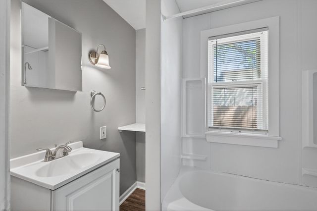 5240 Dupont Avenue N, Minneapolis, MN 55430