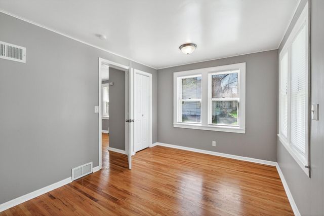 5240 Dupont Avenue N, Minneapolis, MN 55430
