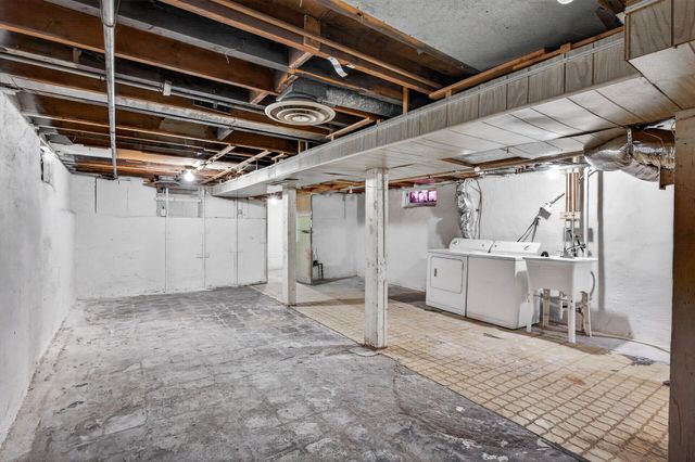5240 Dupont Avenue N, Minneapolis, MN 55430