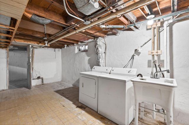 5240 Dupont Avenue N, Minneapolis, MN 55430