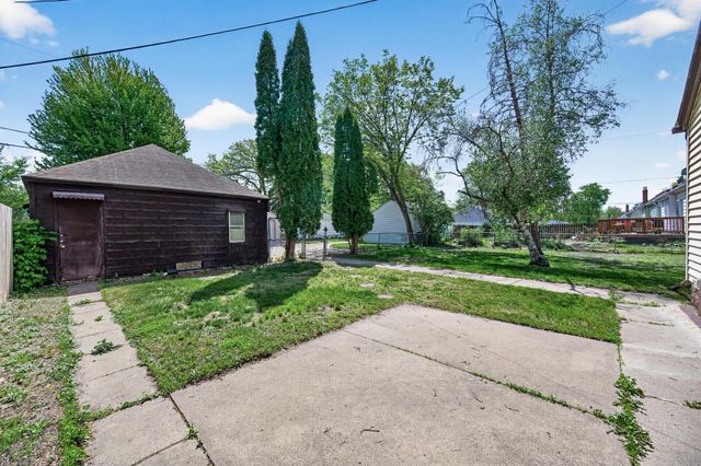 5240 Dupont Avenue N, Minneapolis, MN 55430