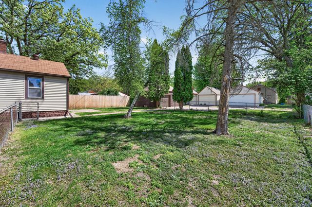 5240 Dupont Avenue N, Minneapolis, MN 55430