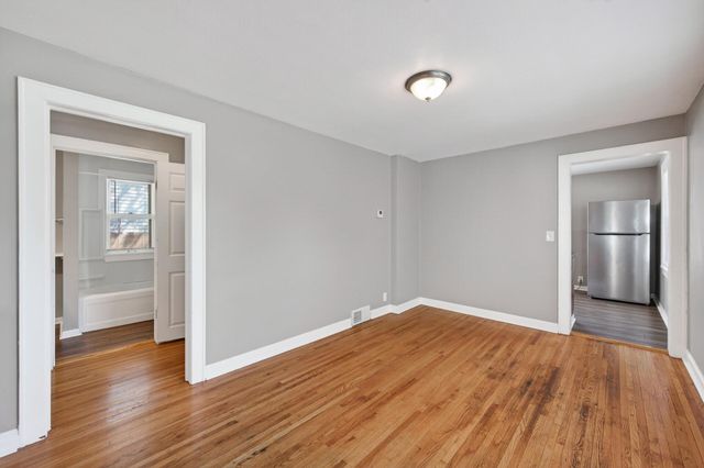 5240 Dupont Avenue N, Minneapolis, MN 55430