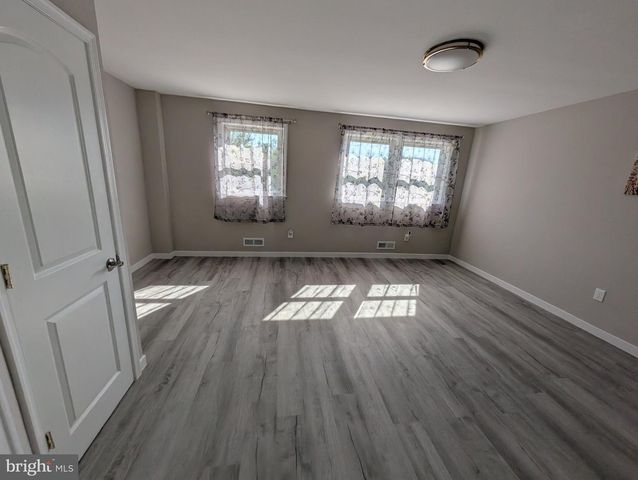 4718 PARKSIDE DR, Baltimore, MD 21206