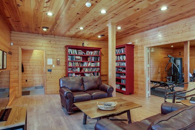 101 Chestnut Hollow Trail, Mcminnville, TN 37110