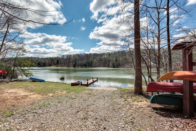 101 Chestnut Hollow Trail, Mcminnville, TN 37110