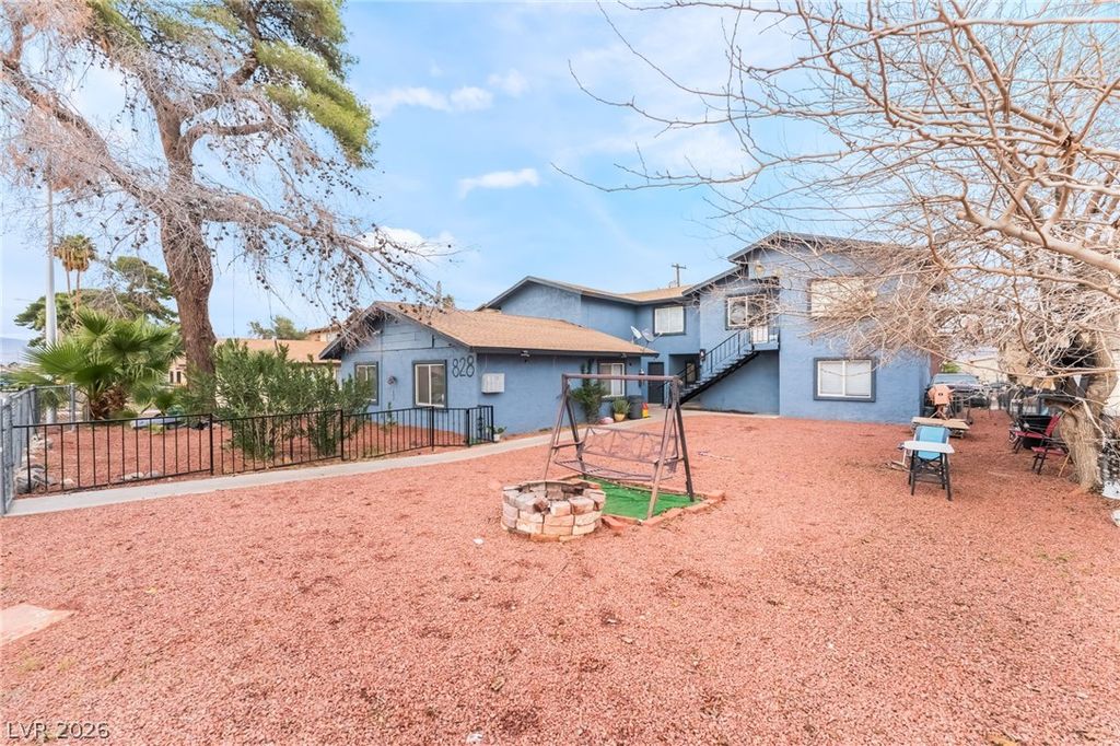828 Sagman Street, Las Vegas, NV 89101 — photo 4