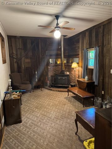 542 Hughart Drive, Charleston, WV 25312