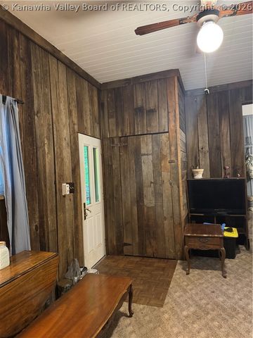 542 Hughart Drive, Charleston, WV 25312