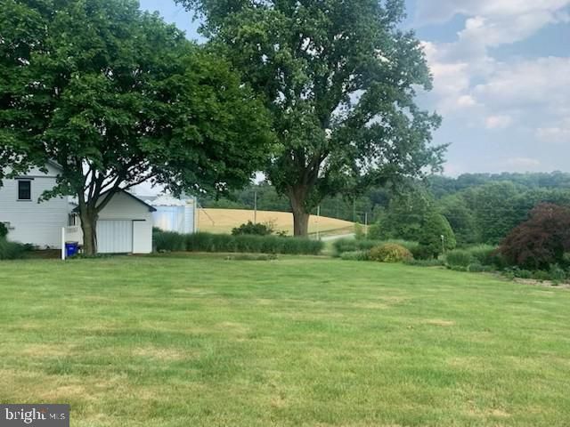 15138 LITTLE RD, Stewartstown, PA 17363