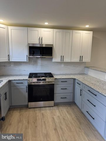 7816 TEMPLE RD, Philadelphia, PA 19150