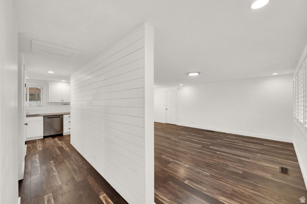 Image 11 of property listing at 745 S 900 E, Orem, UT 84097