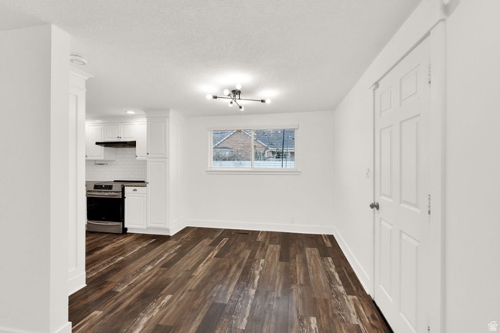 Image 10 of property listing at 745 S 900 E, Orem, UT 84097