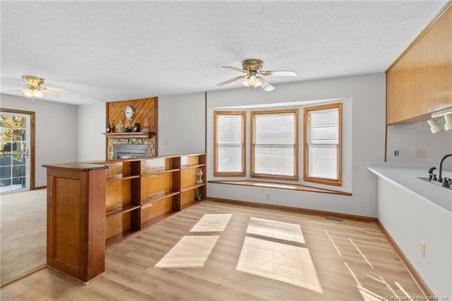 652 Dowfield Drive, Fayetteville, NC 28311