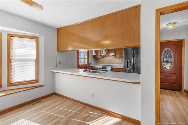 652 Dowfield Drive, Fayetteville, NC 28311