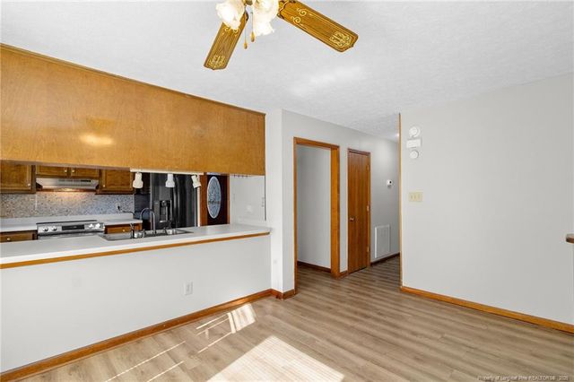 652 Dowfield Drive, Fayetteville, NC 28311